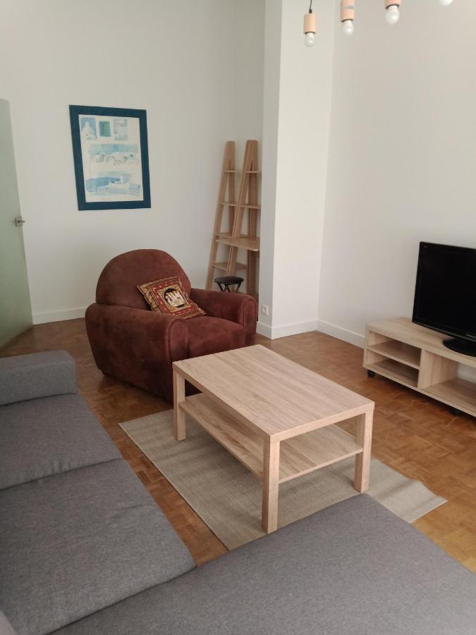 Appartement F2 Meuble Centre Ville Брив-ла-Гаярд Екстер'єр фото